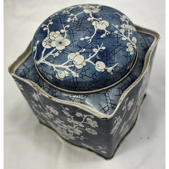 Other - Vintage Made in England ( Metal Tin ) with lid Daher Colorful Floral Pattern
